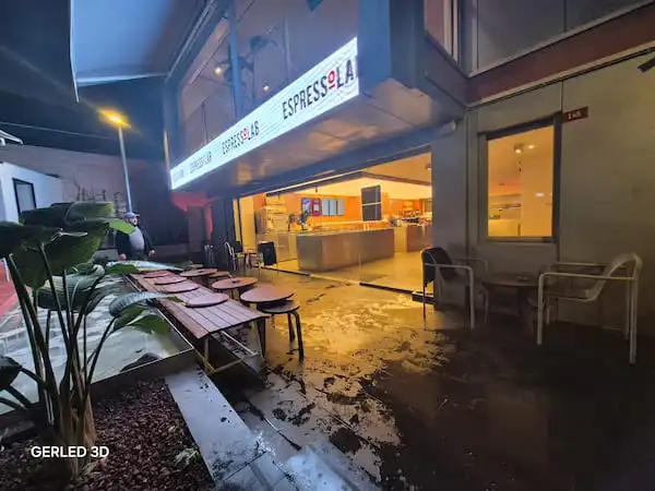 Işıklı Transparan Tavan
